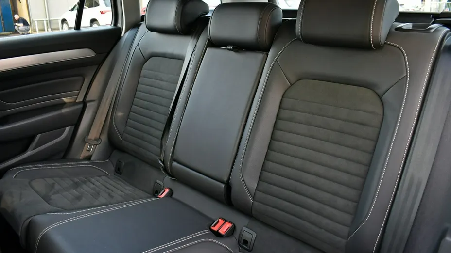 VOLKSWAGEN Passat -