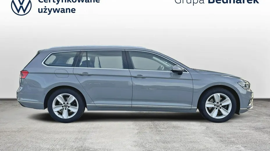 VOLKSWAGEN Passat -