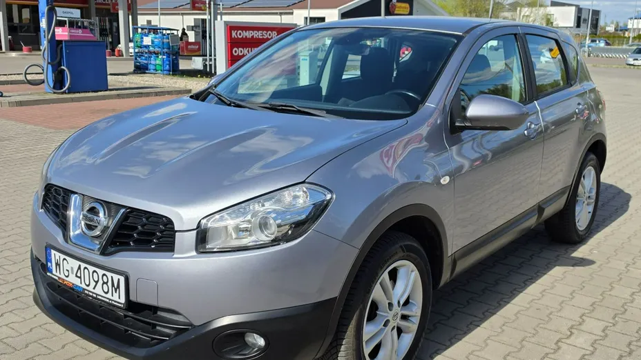 NISSAN Qashqai -