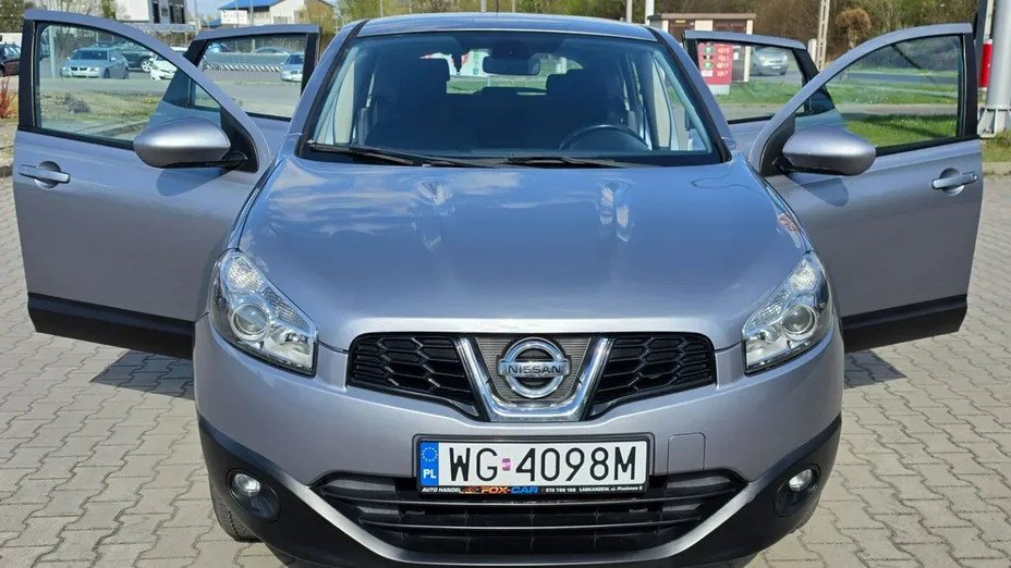 NISSAN Qashqai -