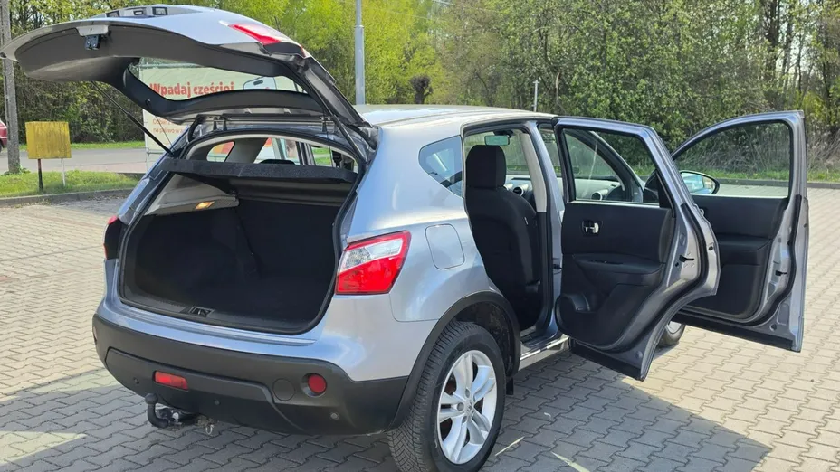 NISSAN Qashqai -