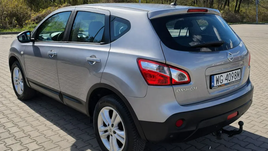 NISSAN Qashqai -