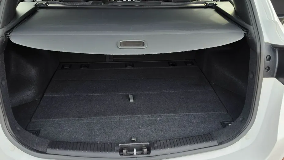 HYUNDAI i30 -