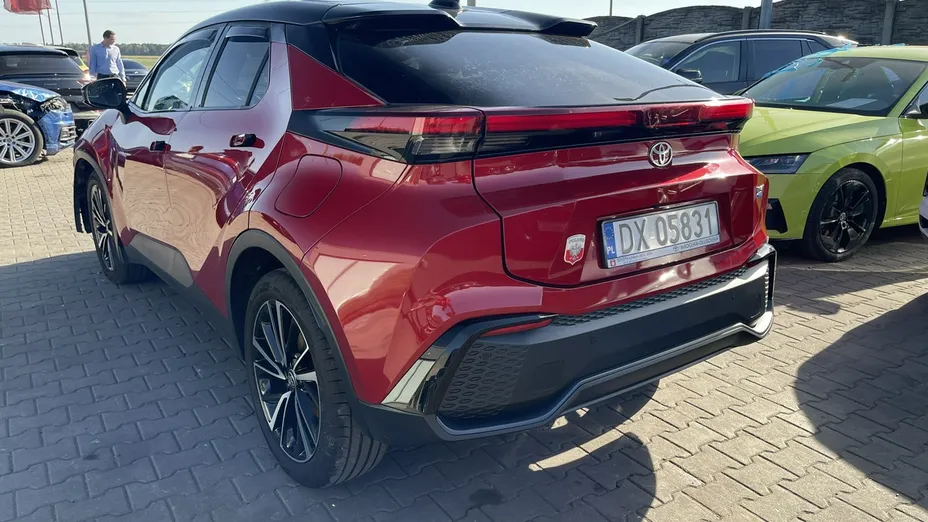 TOYOTA C-HR -