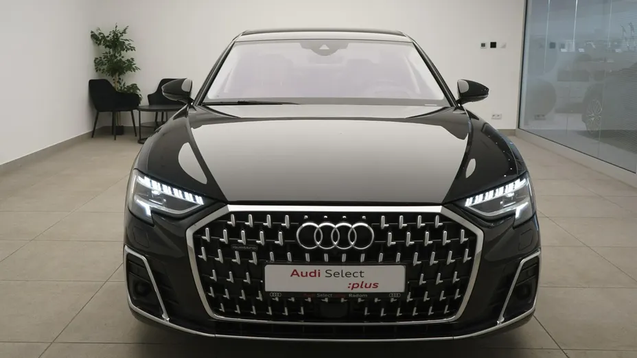 AUDI A8 -