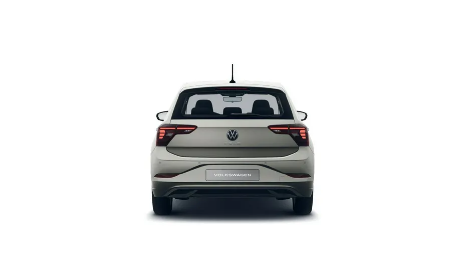 VOLKSWAGEN Polo -