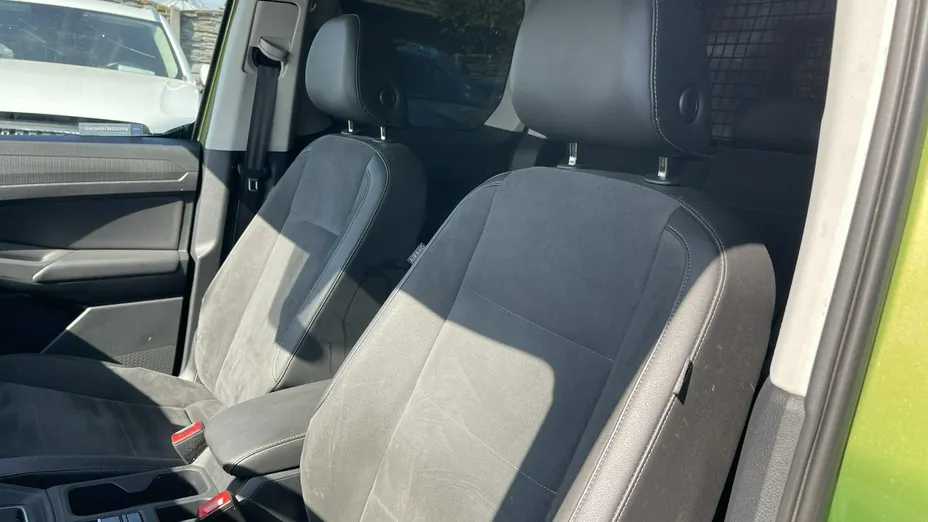 VOLKSWAGEN Caddy -