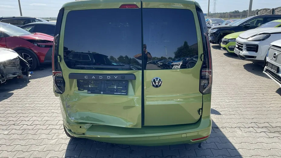 VOLKSWAGEN Caddy -