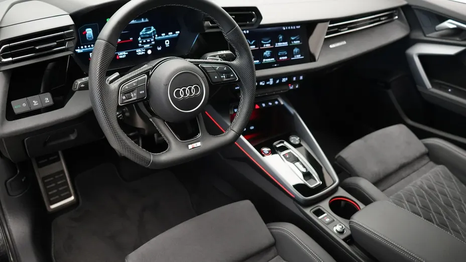 AUDI S3 Sportback -