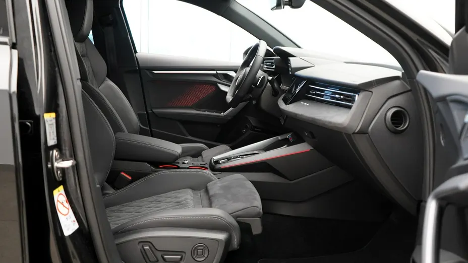 AUDI S3 Sportback -