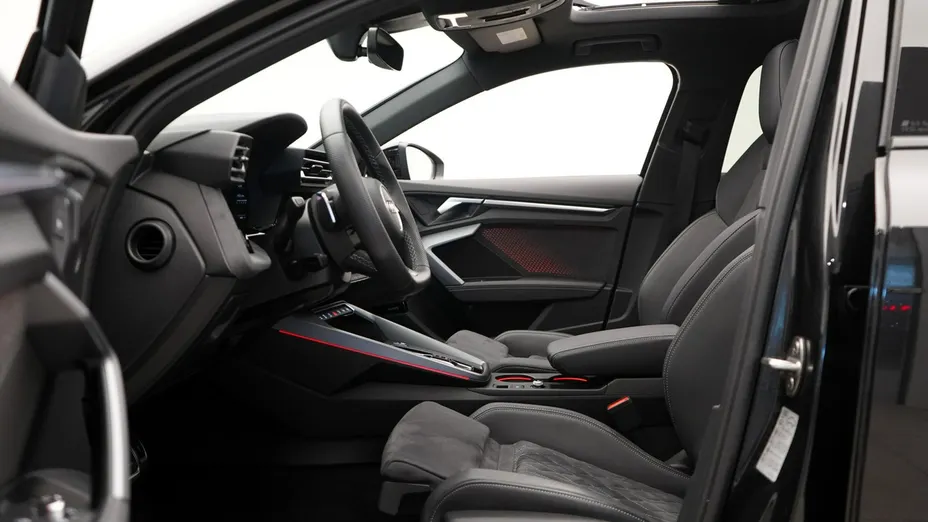 AUDI S3 Sportback -