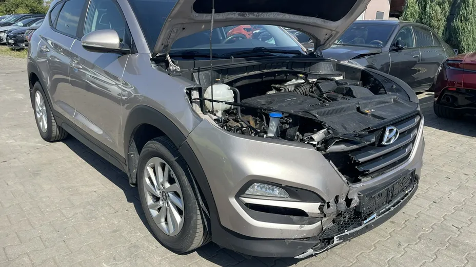 HYUNDAI Tucson -