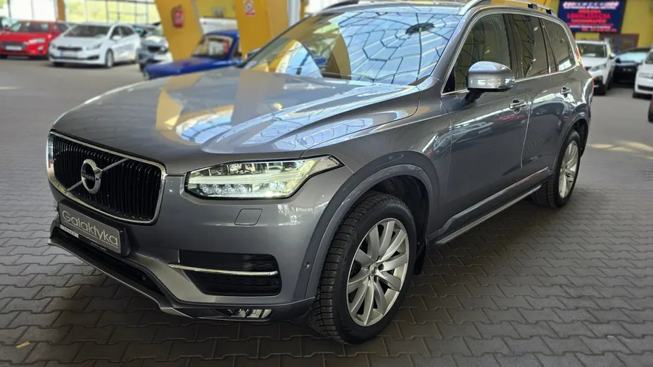 VOLVO XC90 -