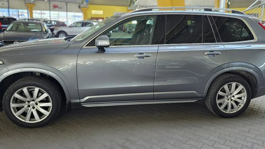 VOLVO XC90 -