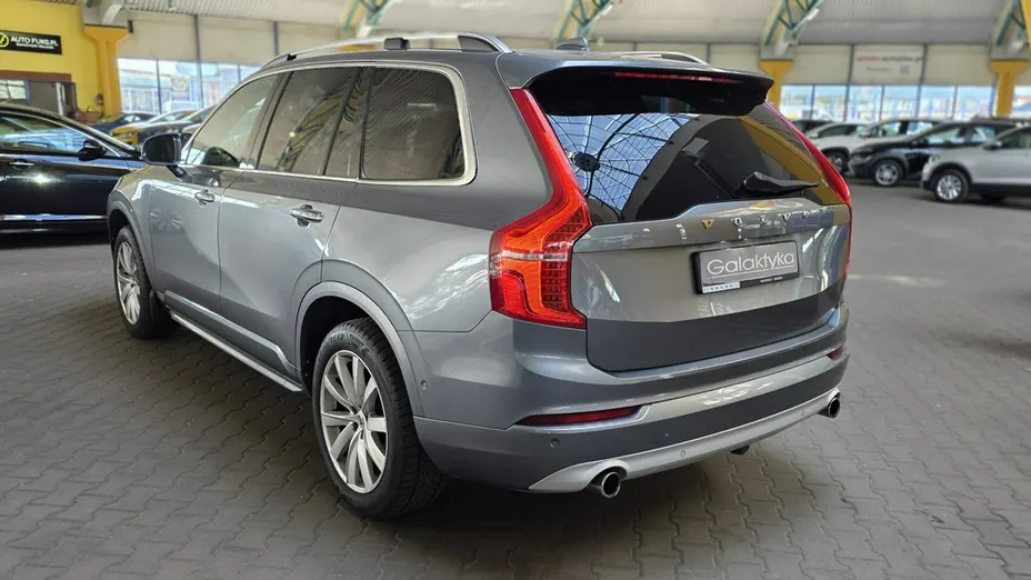 VOLVO XC90 -