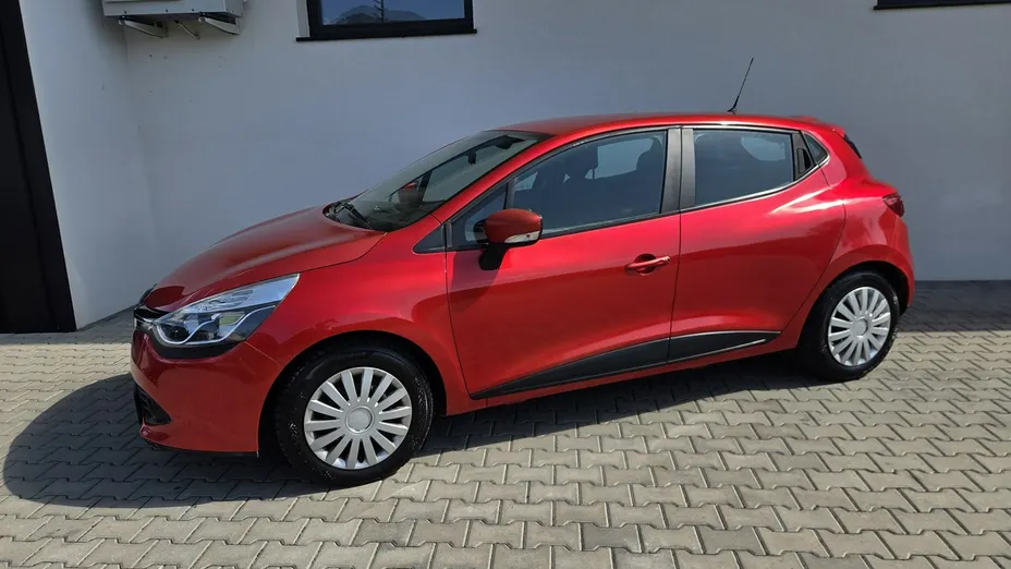 RENAULT Clio -