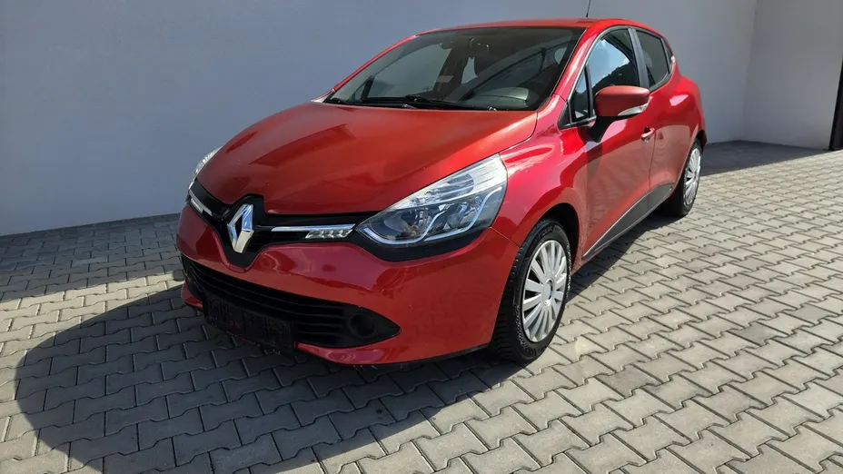 RENAULT Clio -