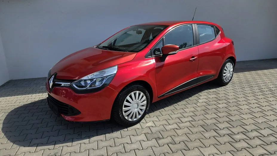 RENAULT Clio -