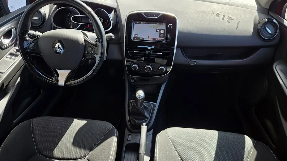 RENAULT Clio -
