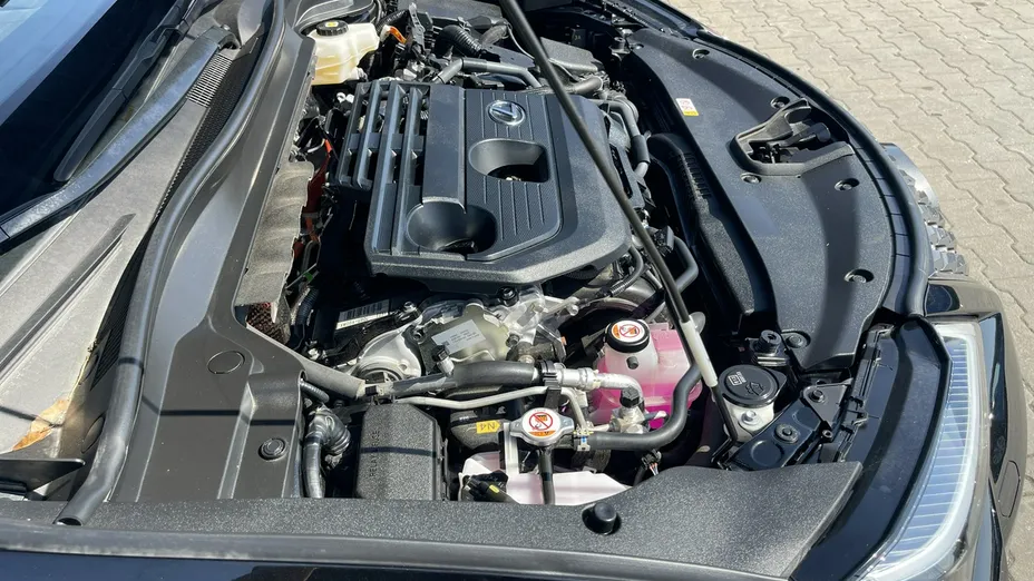 LEXUS UX -