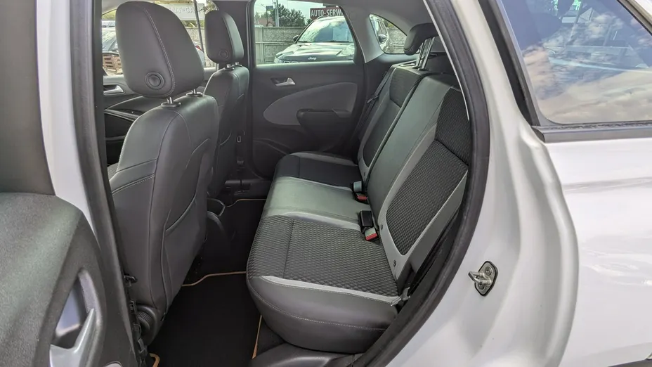 OPEL Crossland X -