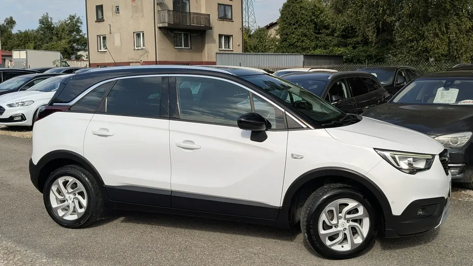 OPEL Crossland X -