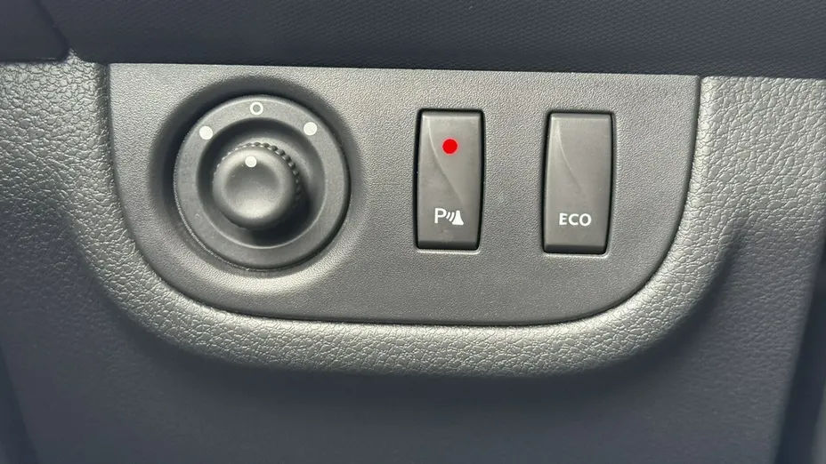 DACIA Logan -