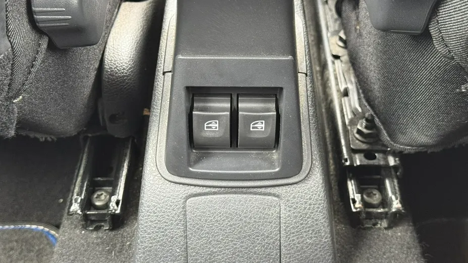 DACIA Logan -