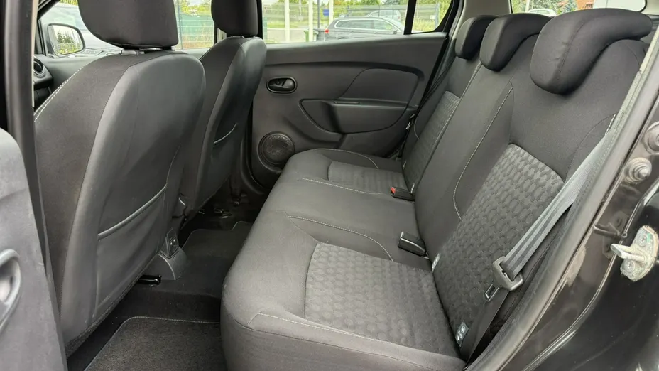 DACIA Logan -
