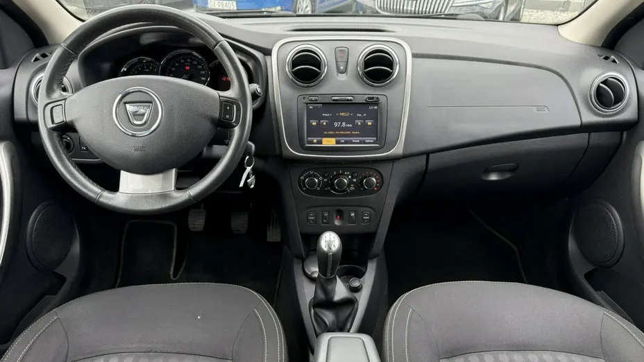 DACIA Logan -