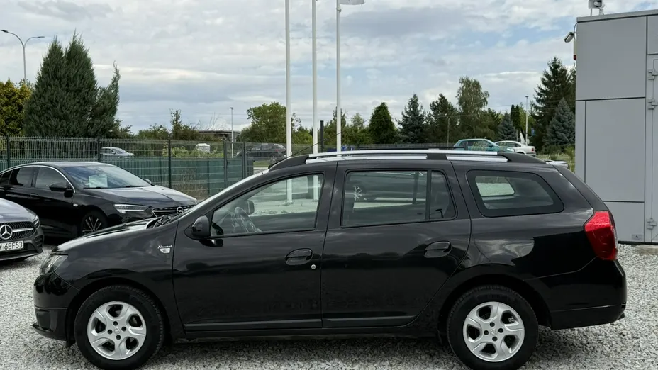 DACIA Logan -