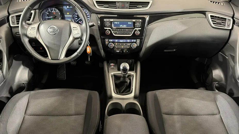 NISSAN Qashqai -
