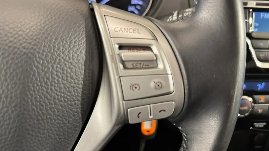 NISSAN Qashqai -