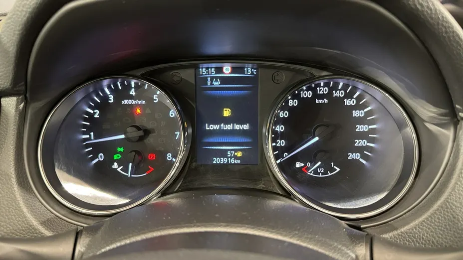 NISSAN Qashqai -