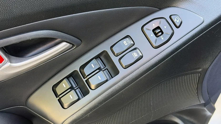 HYUNDAI ix35 -
