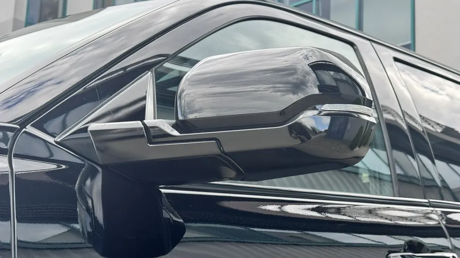 TOYOTA Tundra -