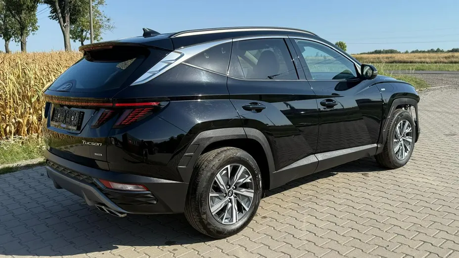 HYUNDAI Tucson -