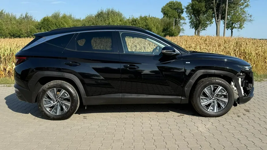 HYUNDAI Tucson -