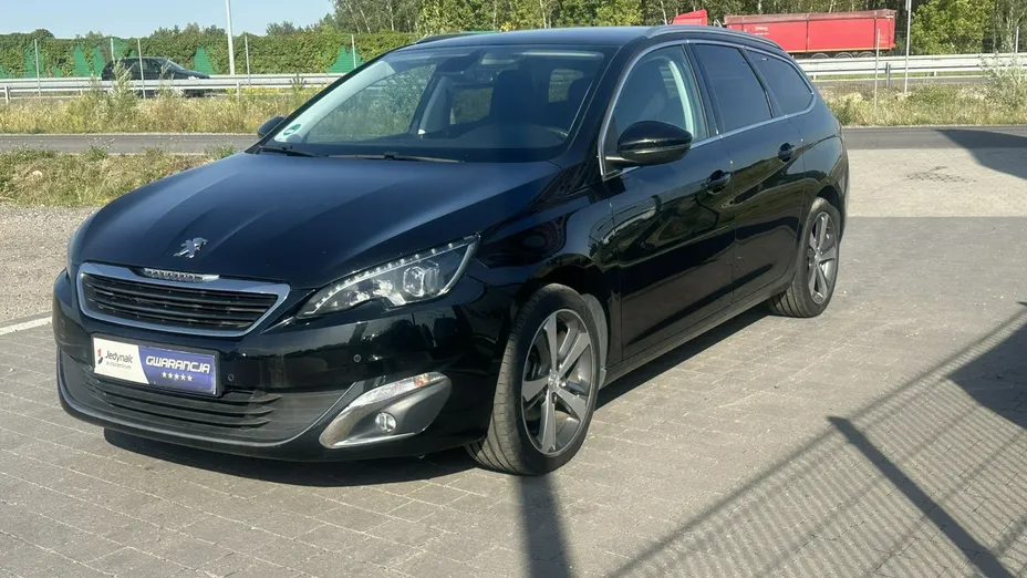 PEUGEOT 308 -