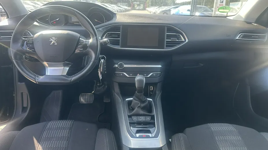 PEUGEOT 308 -