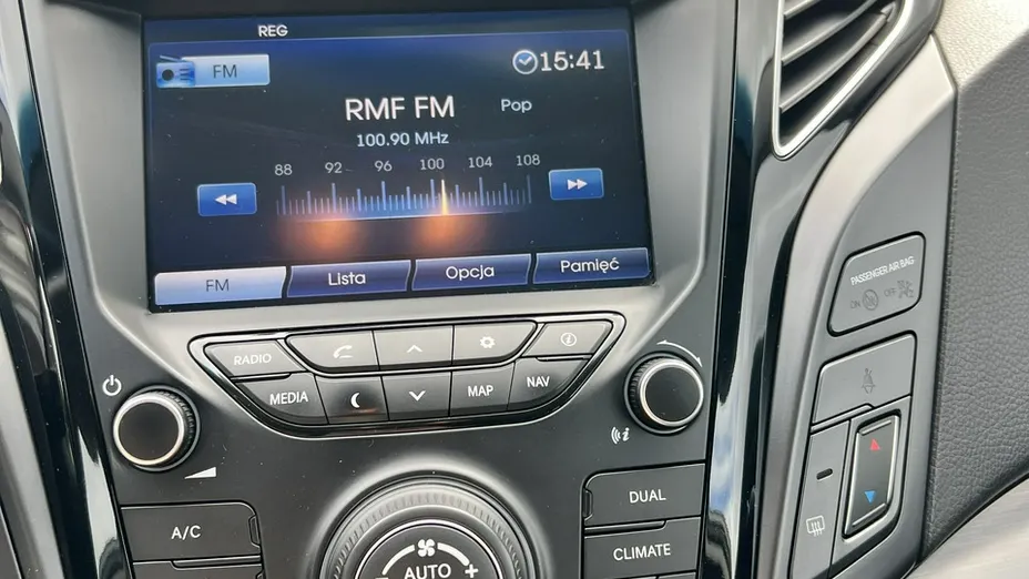 HYUNDAI i40 -