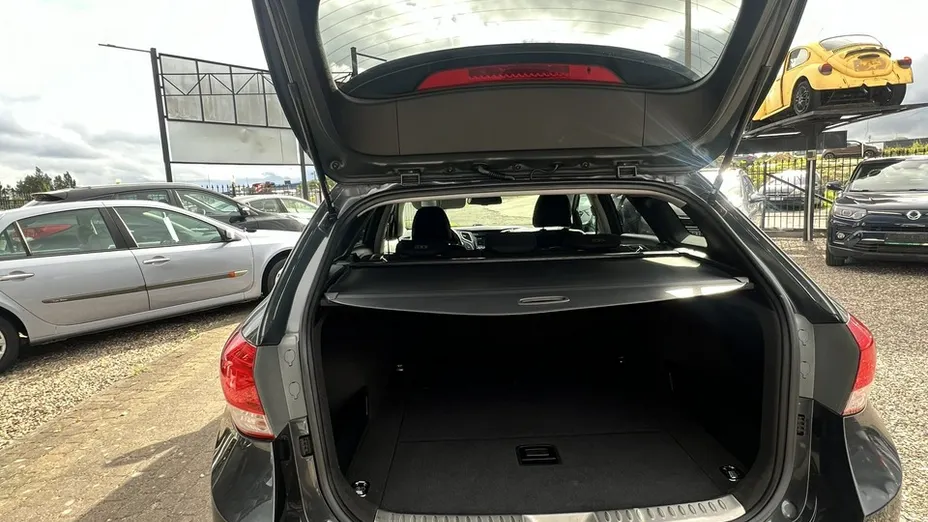 HYUNDAI i40 -
