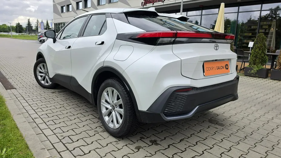 TOYOTA C-HR -