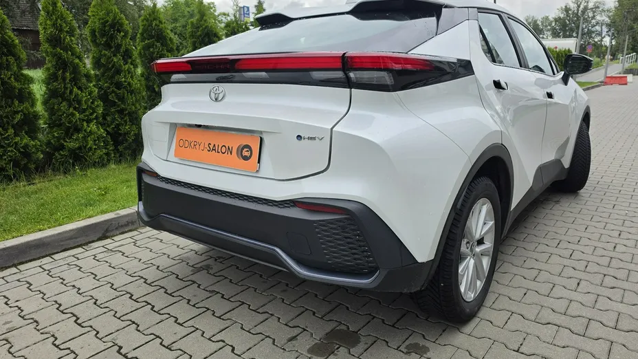 TOYOTA C-HR -