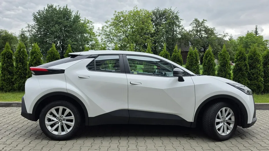 TOYOTA C-HR -