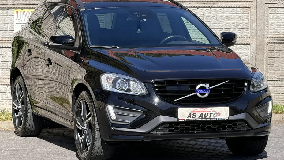 VOLVO XC60 -