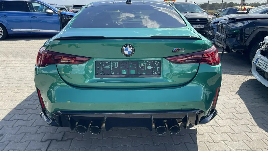 BMW M4 -