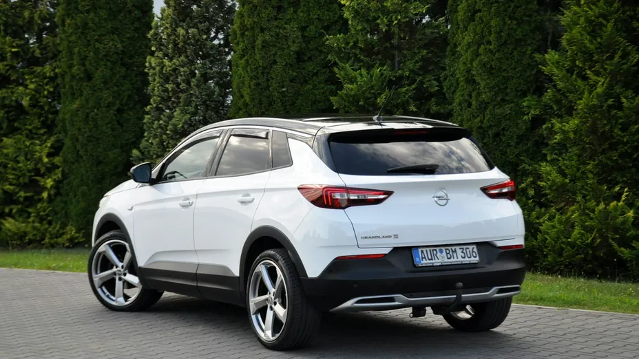 OPEL Grandland X -