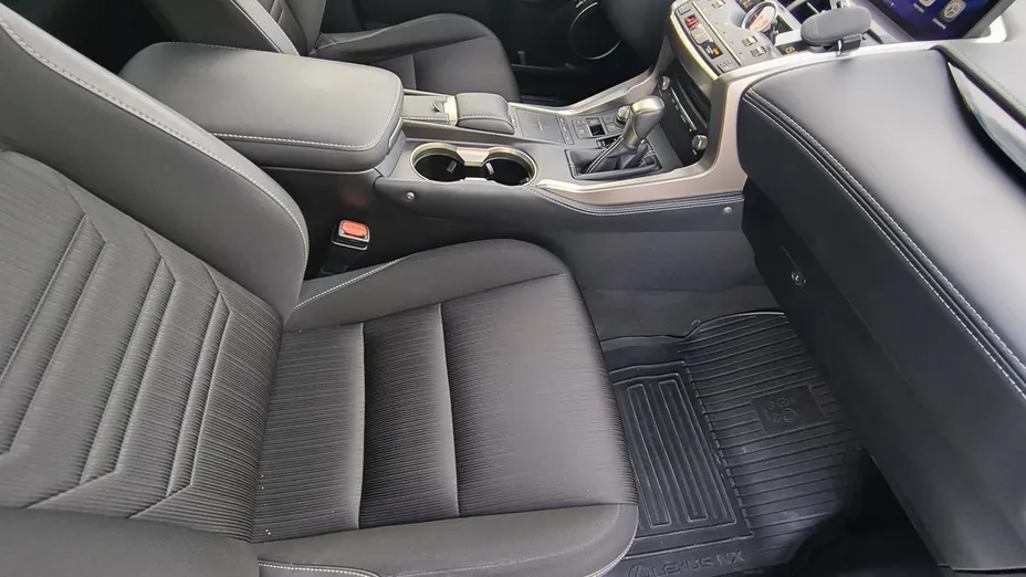 LEXUS NX -
