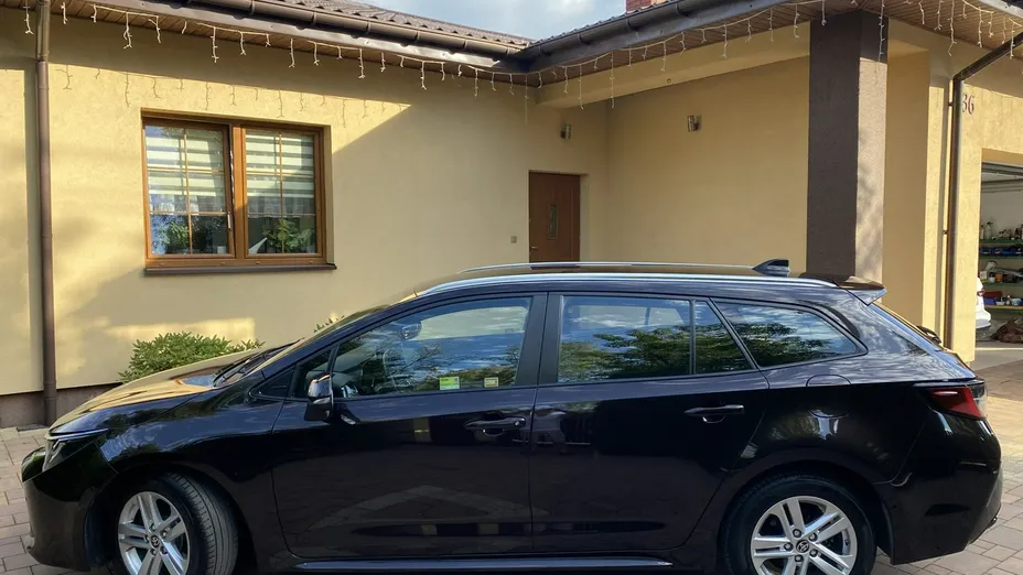 TOYOTA Corolla -